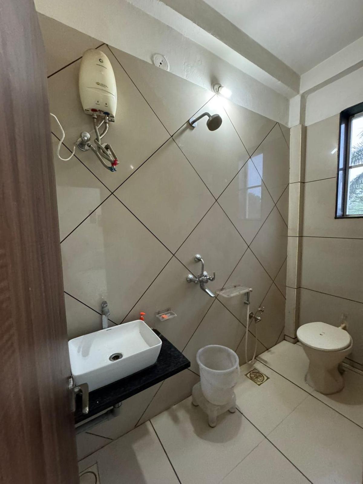 Siya Villa Ujjain Buitenkant foto